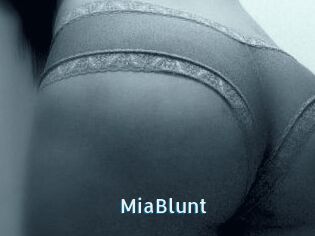 MiaBlunt