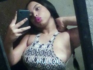 Mia_Coll