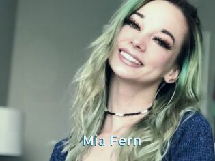 Mia_Fern